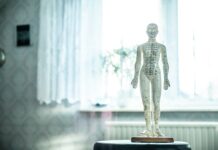 Czy osteopatia to to samo co chiropraktyka?