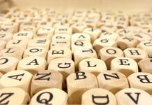 Z jakiego alfabetu wywodzi się alfabet angielski? Z jakiego alfabetu wywodzi się alfabet angielski?